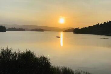 Lake Bunyonyi Rock Resort