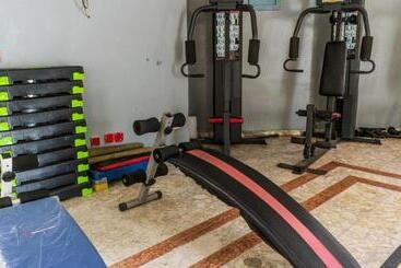 هتل Peemos Place Warri