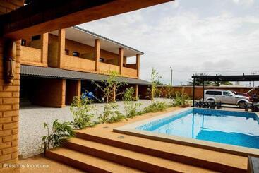 استراحتگاه Assinie Lodge