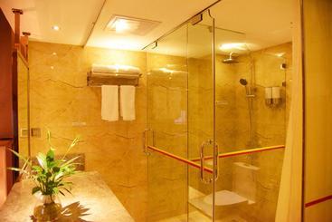 Super 8 Hotel Select Guangzhou Railway Station Xicun Subway Station