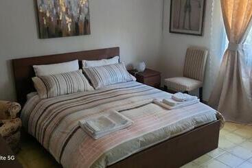 B&b Cenzina