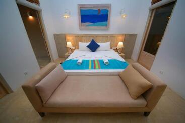 هتل Hiru Villas And Kitesurfing