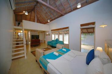 هتل Hiru Villas And Kitesurfing