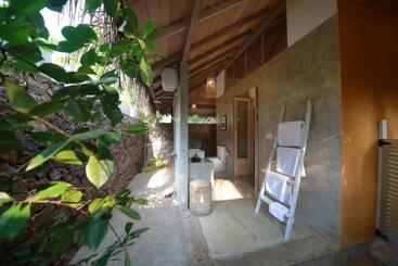 هتل Hiru Villas And Kitesurfing