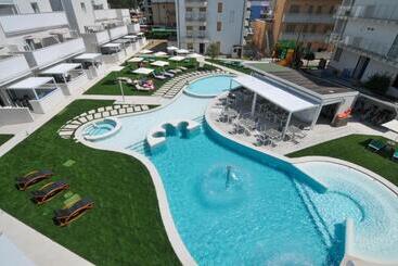 هتل Marina Junior Suite 4 Stelle S