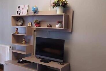 هتل Merlani S House