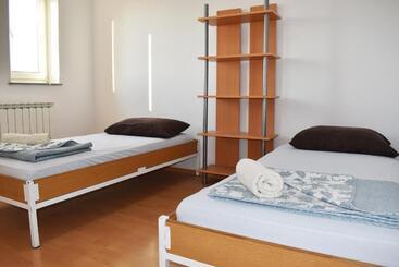 هتل Rooms Busija