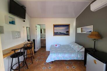 پانسیون Jaco Surf Beachbungalow