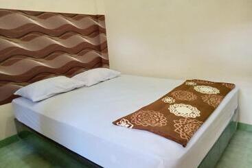 پانسیون Thalia Guesthouse Ijen   Bromo & Sukamade Tour