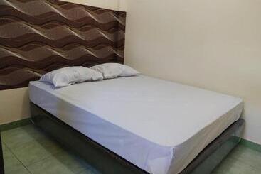 پانسیون Thalia Guesthouse Ijen   Bromo & Sukamade Tour