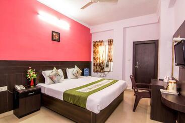 Super Hotel O Shantila Inn