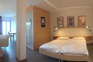 تختخواب و صبحانه Bedandbreakfastlagodicomo