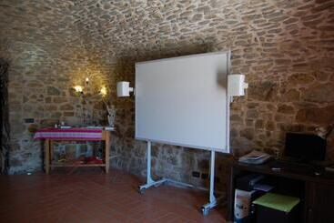 هتل Agriturismo Lucchettiferrari