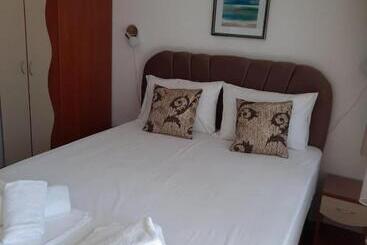 پانسیون Guest House Rositsa