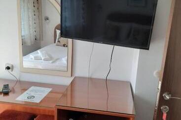 پانسیون Guest House Rositsa