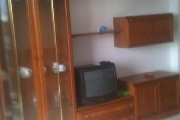 ペンション Habitaciones López Azcona