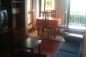 ペンション Habitaciones López Azcona