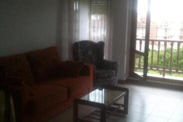 ペンション Habitaciones López Azcona