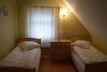 پانسیون Stay At Lithuanian Folk Museum