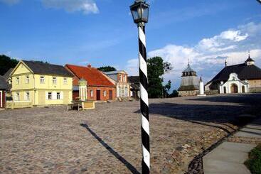 پانسیون Stay At Lithuanian Folk Museum