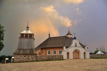 پانسیون Stay At Lithuanian Folk Museum