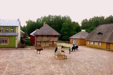 پانسیون Stay At Lithuanian Folk Museum