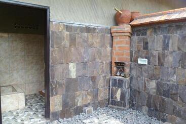 پانسیون The Sari Bungalows