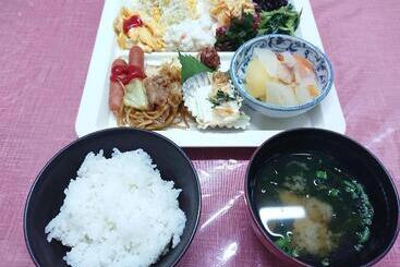 هتل Crown Hills Imabari