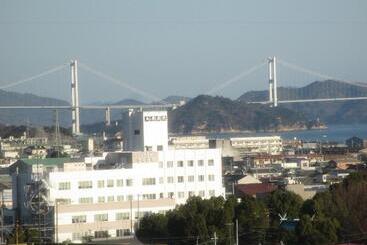 هتل Crown Hills Imabari