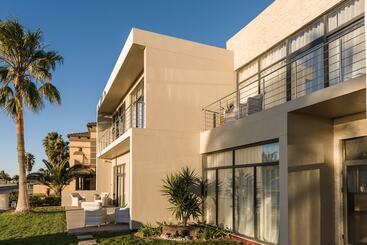 هتل Flamingo Villas Boutique