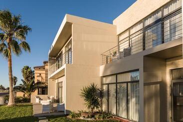 هتل Flamingo Villas Boutique