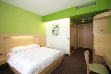 هتل International Prishtina & Spa