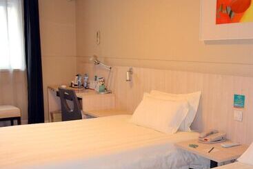 هتل Jinjiang Inn Langfang High Speed Railwy Station Yinhe South Road
