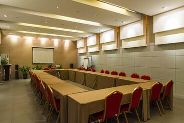 هتل Jinjiang Inn Shijiazhuang Lianmeng Road