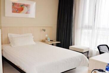 هتل Jinjiang Inn Shijiazhuang Lianmeng Road