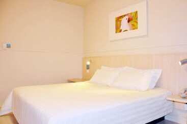 هتل Jinjiang Inn Shijiazhuang Lianmeng Road