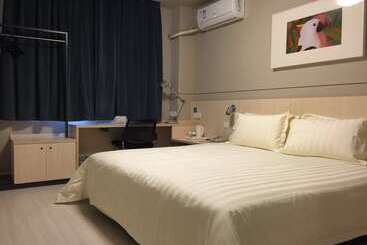 هتل Jinjiang Inn Shijiazhuang Lianmeng Road