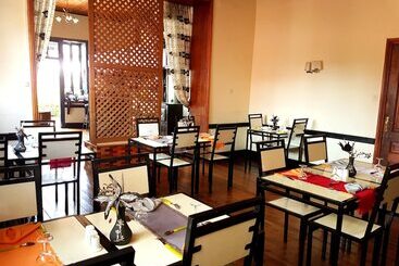 هتل Le Trianon