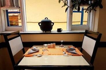 هتل Le Trianon