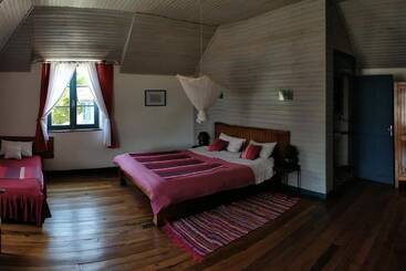 هتل Le Trianon