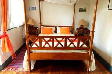 هتل Le Trianon