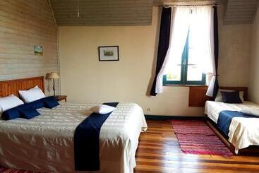 هتل Le Trianon
