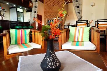 هتل Le Trianon