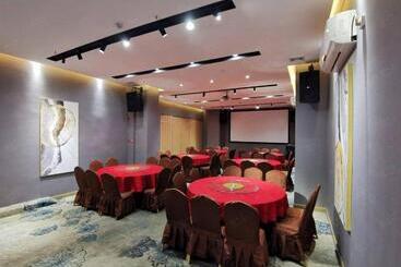 T Social Hotel Guangzhou Railway Station Branch
