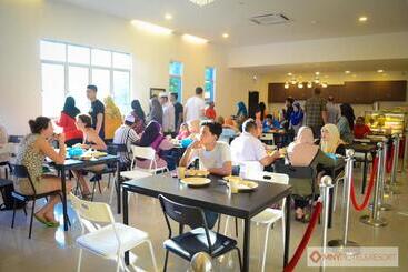 Mny Hotel & Resort