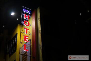 Mny Hotel & Resort
