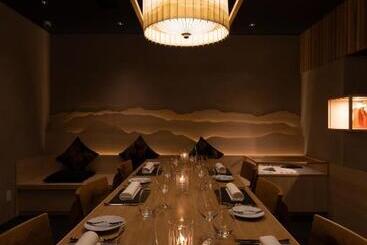 Phoenix Hotel By Hhg