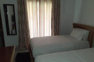 استراحتگاه Residencial Ramire Tour