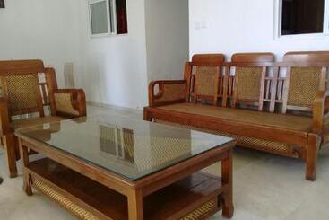 استراحتگاه Residencial Ramire Tour