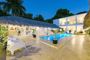 تختخواب و صبحانه Adults Only Hacienda Terra Taina